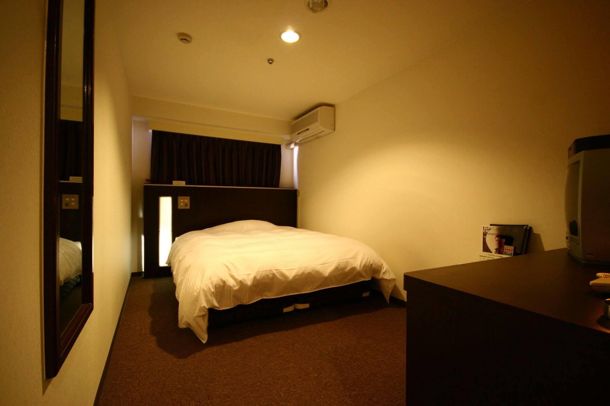 Green Rich Hotel Kagoshima Tenmonkan Zewnętrze zdjęcie